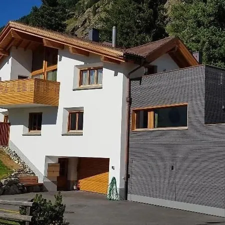 Chesa La Tegia By Interhome Apartman